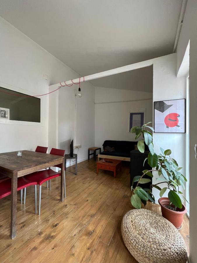 Precioso apartamento en el centro de Esparreguera Exterior foto